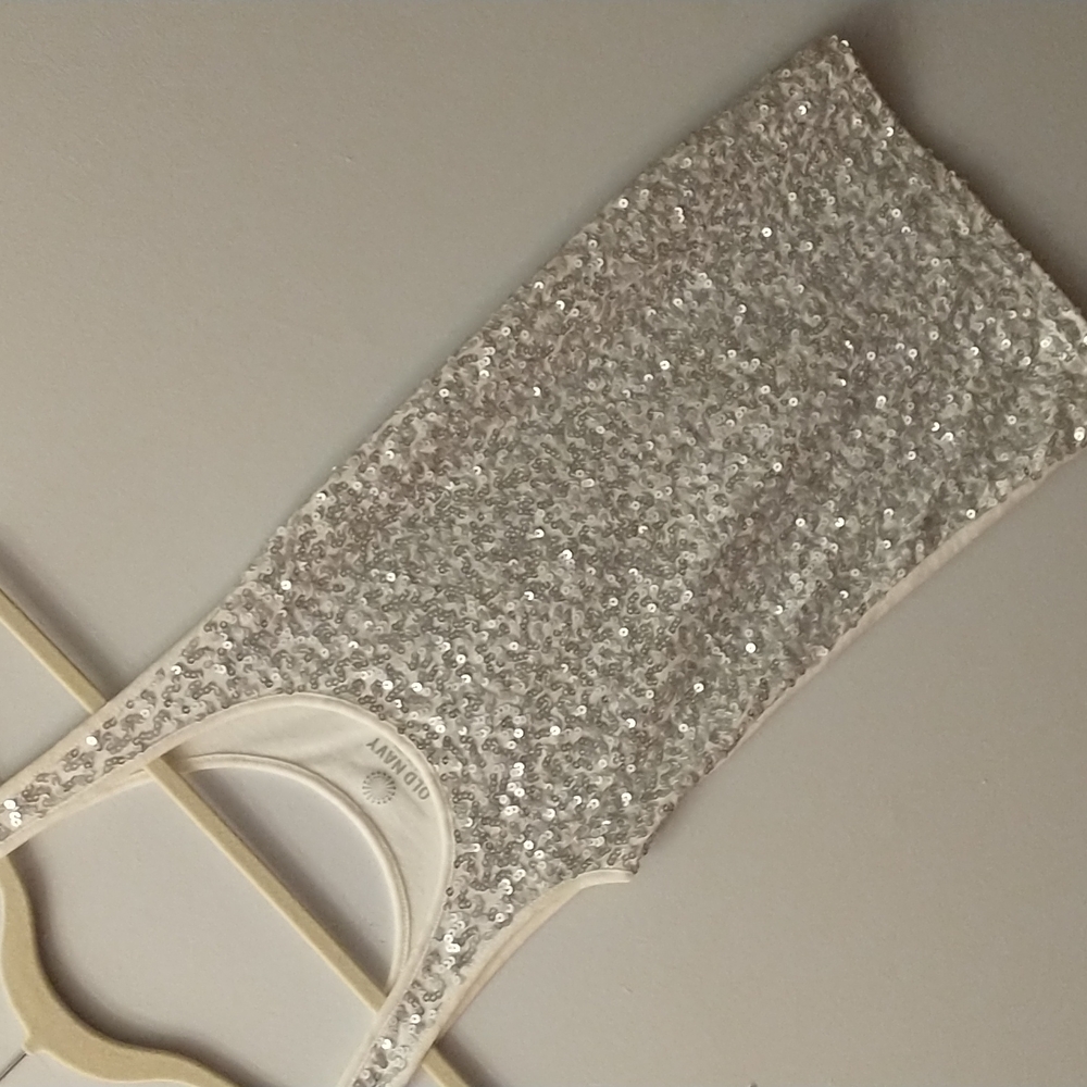Old Navy Sequined Tank - Size XS - Picture 1 of 8